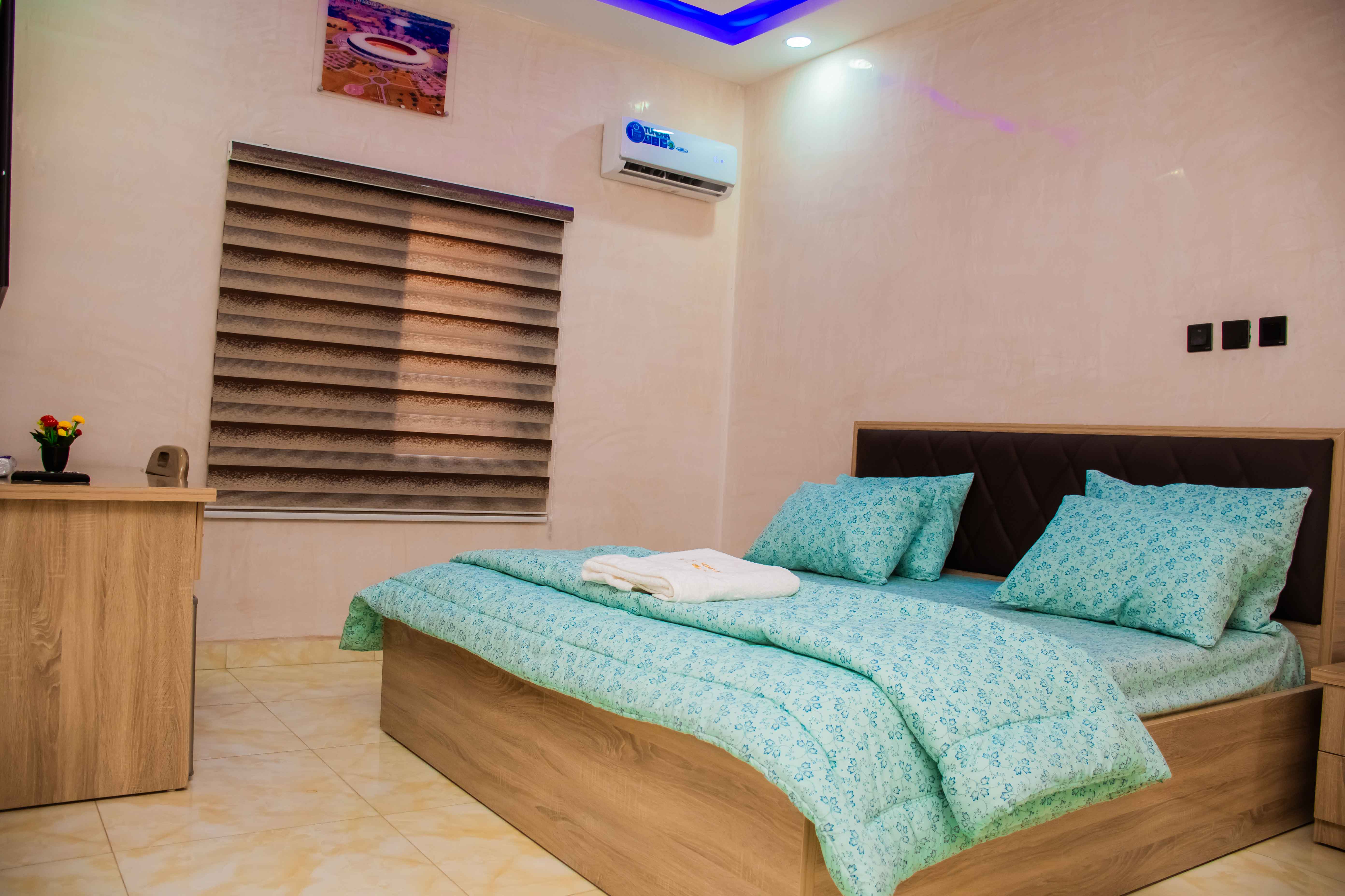liberation-suite-hotel-standard-suite-room